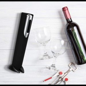 BROOKSTONE WINE OPENER